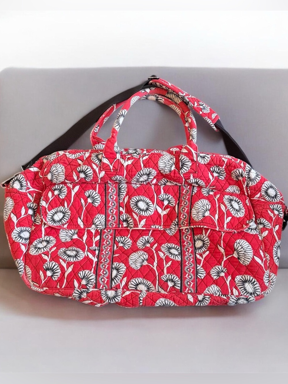 Vera Bradley Deco Daisy Weekender Large Travel Carry-on Red Floral Tote Bag